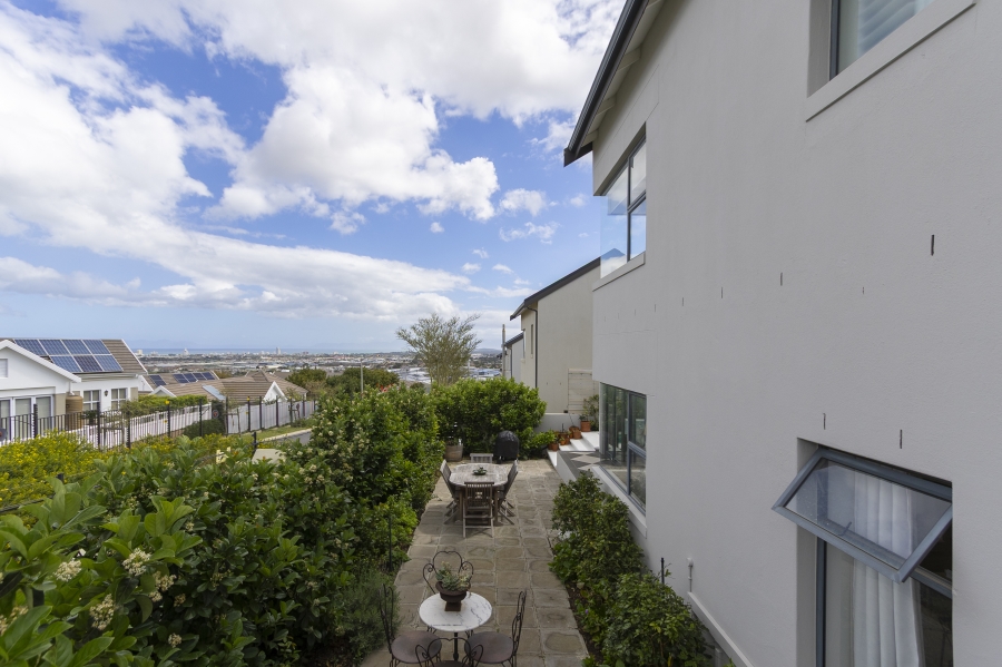 3 Bedroom Property for Sale in Fairhaven Country Estate Western Cape